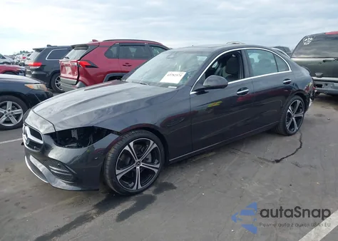 2025 Mercedes-Benz C 300 z USA, uszkodzony, nr VIN W1KAF4GB8SR292017